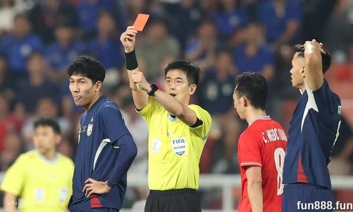 best football referees suprem nonthawong