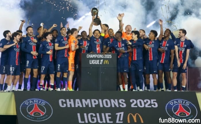 paris-saint-germain-03.jpg